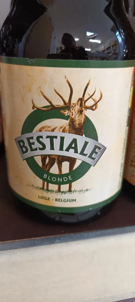 Bestiale blonde