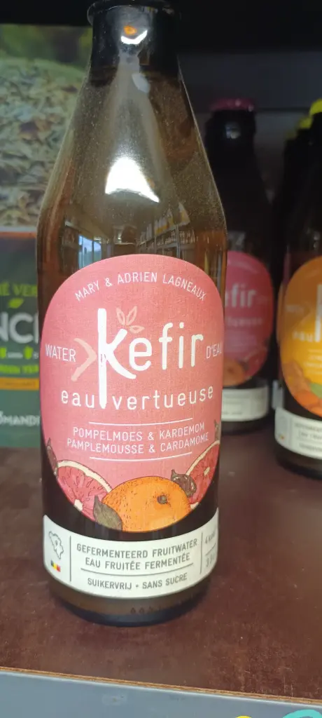Eau fruitée fermentée kéfir pamplemousse et cardamome sans sucre 33cl