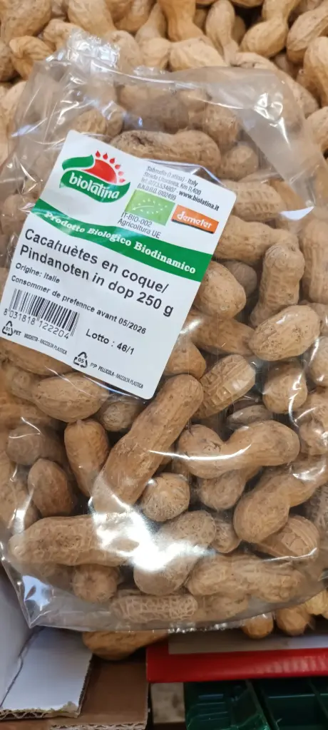 Cacahuètes avec coque 250g